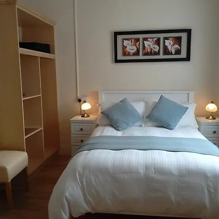 Couette-café The Waterfront 3*