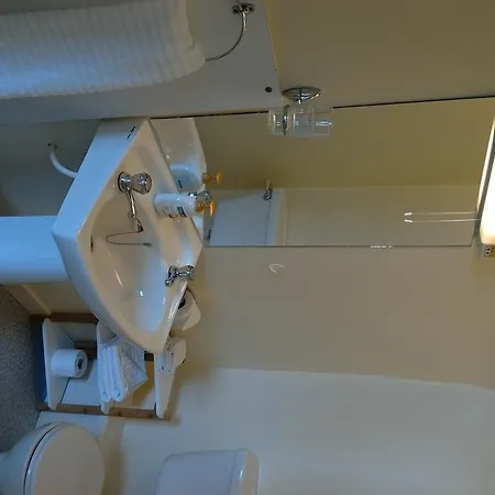 The Waterfront 3* Portmagee