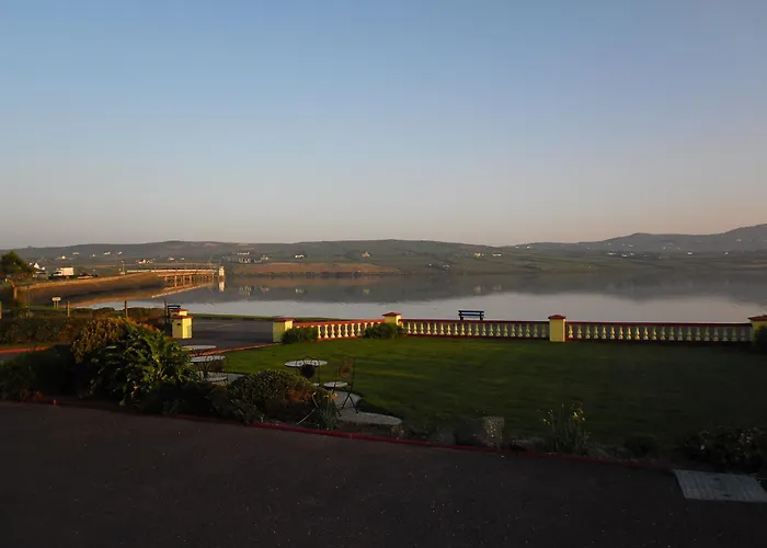 The Waterfront 3* Portmagee