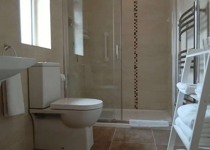 The Waterfront 住宿加早餐酒店 波托马里