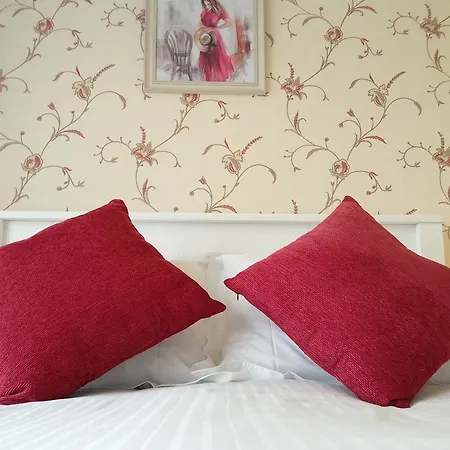 The Waterfront 3*